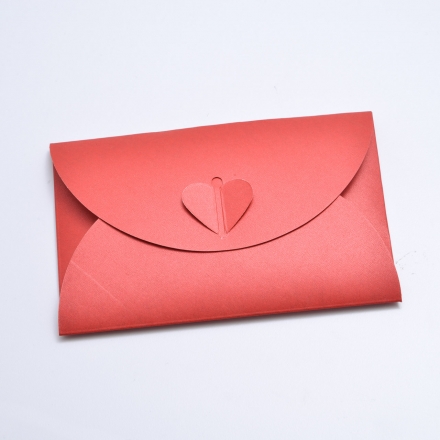 10 Rote Herz-Briefumschläge, C6 = 162 x 114 mm